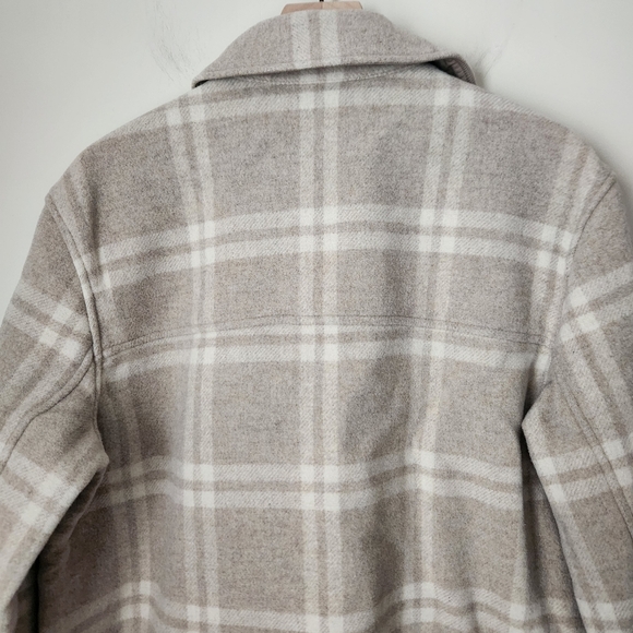 Everlane | The Italian ReWool Oversized Shirt Jacket in Taupe/Cream - Size L - Picture 9 of 13